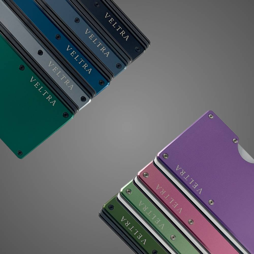 Veltra luxe aluminium pasjeshouder in 9 kleuren – compact en minimalistisch design.