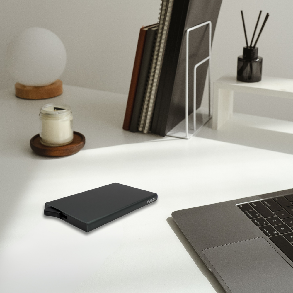 Pasjeshouder uitschuifbaar | Aluminium | RFID bescherming | 1-7 pasjes | Groen